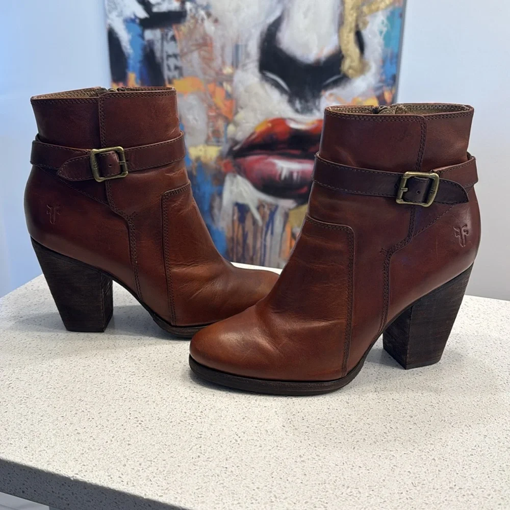 FRYE Patty Riding Bootie Redwood Leather High Heel Boots 7.5 - Picture 1 of 16